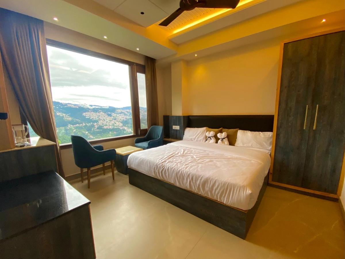 심라 The Westberry 50Mtrs Offroading And 50 Mtrs Nature Path B&B 외부 사진